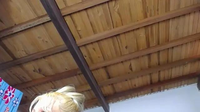 Nicolle Milf online show from 12-05-25, 06:06