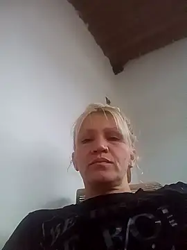 Nicolle Milf online show from 12-21-25, 10:43