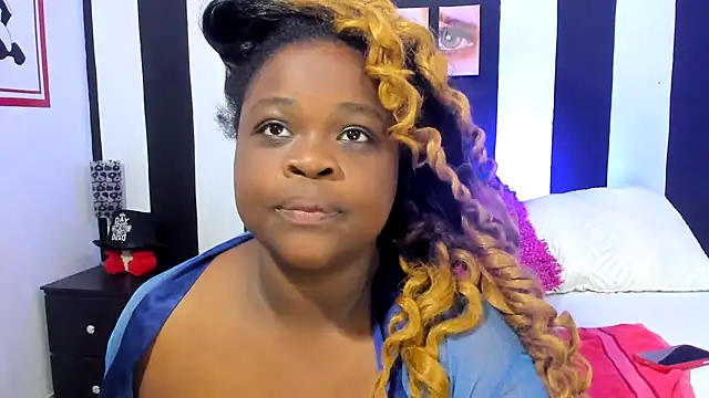 YeminaLeman online show from 11-23-25, 04:06