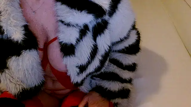 34MANON online show from 11-30-25, 06:36