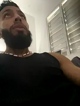 Snapshot of Alessandro__Rossi chatting on 11-14-25, 07:06 Alessandro Rossi online show from 11-14-25, 07:06