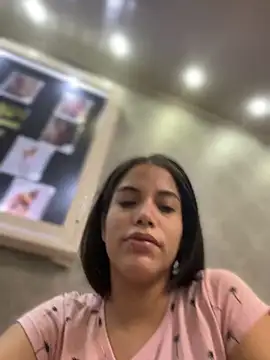 Snapshot of _Eurekaa_ chatting on 10-07-25, 02:56 Eurekaa online show from 10-07-25, 02:56
