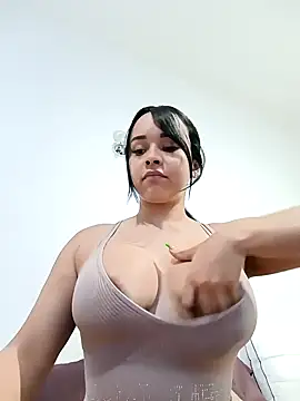 Snapshot of LindaGarcia22 chatting on 12-13-24, 04:22 LindaGarcia22 online show from 12-13-24, 04:22