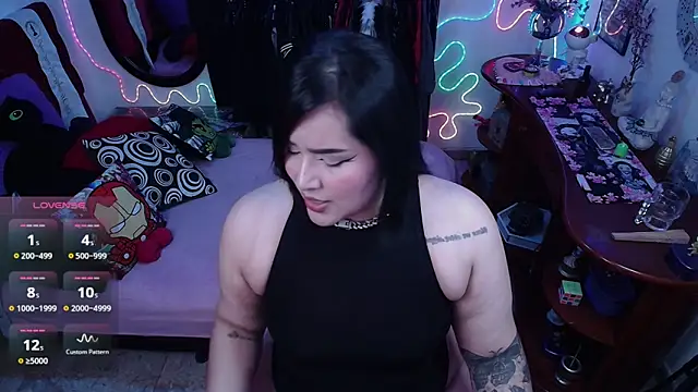 lufek23 online show from 04-17-26, 04:10