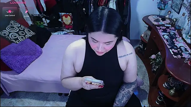 lufek23 online show from 11-26-25, 10:32