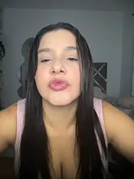 Snapshot of ValleryParker chatting on 03-10-26, 01:31 ValleryParker online show from 03-10-26, 01:31