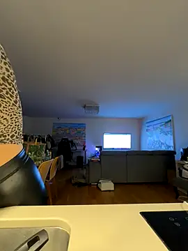 TheCinderella online show from 12-04-25, 05:34