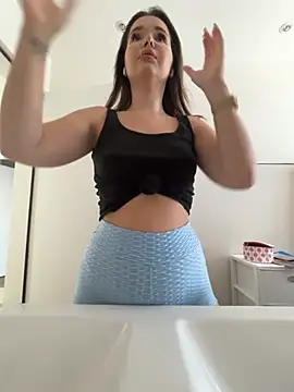 TheCinderella online show from 03-19-26, 02:28