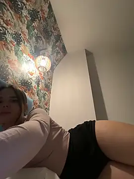 TheCinderella online show from 10-31-25, 10:49