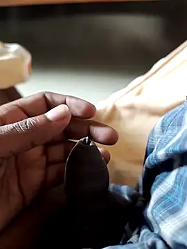 malluflash online show from 11-11-25, 05:24