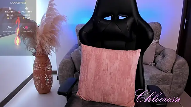 chloerossi online show from 04-07-26, 06:32