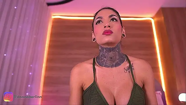 danna berlin  online show from 03-09-26, 07:17