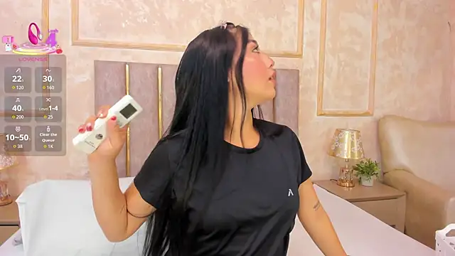 Snapshot of Natasharuso chatting on 09-13-25, 11:43 Natasharuso online show from 09-13-25, 11:43
