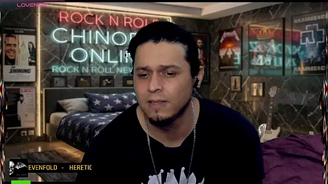 Snapshot of chino_roz chatting on 06-17-26, 01:16 chino roz online show from 06-17-26, 01:16