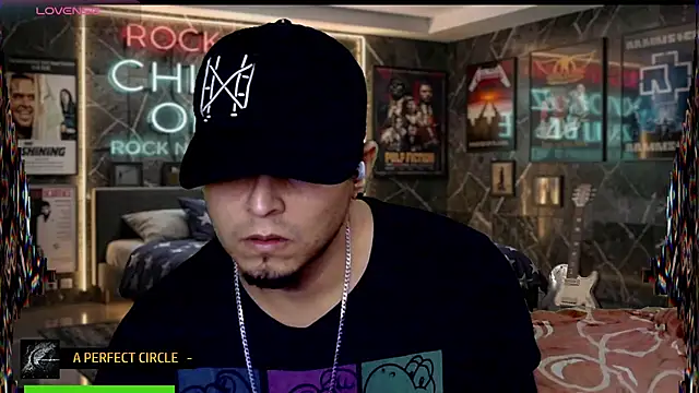 Snapshot of chino_roz chatting on 06-09-26, 07:15 chino roz online show from 06-09-26, 07:15