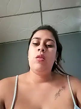 Snapshot of Latina_sexy1 chatting on 10-21-25, 03:11 Latina sexy1 online show from 10-21-25, 03:11
