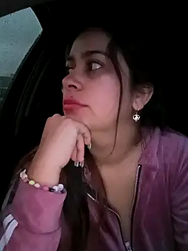 Snapshot of Latina_sexy1 chatting on 10-17-25, 11:01 Latina sexy1 online show from 10-17-25, 11:01