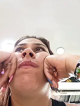 Snapshot of Latina_sexy1 chatting on 09-16-25, 02:18 Latina sexy1 online show from 09-16-25, 02:18