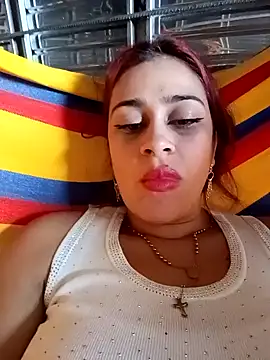 Snapshot of Latina_sexy1 chatting on 06-30-26, 01:33 Latina sexy1 online show from 06-30-26, 01:33