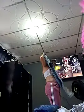 Latina sexy1 online show from 03-13-26, 12:32