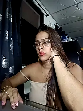 Latina sexy1 online show from 03-03-26, 02:40