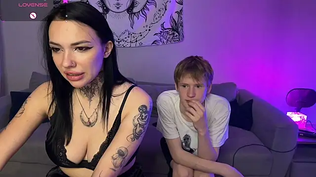 Laura Key online show from 07-15-26, 06:48