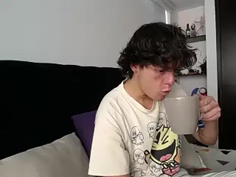 Snapshot of Santiago_kiler chatting on 02-10-25, 02:05 Santiago kiler online show from 02-10-25, 02:05