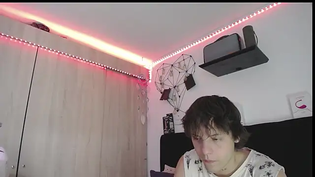 Santiago kiler online show from 03-05-26, 06:15