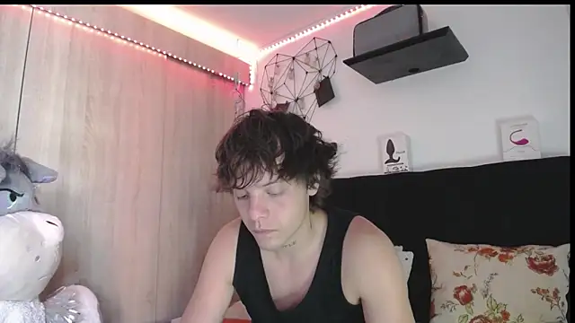 Santiago kiler online show from 03-02-26, 08:27