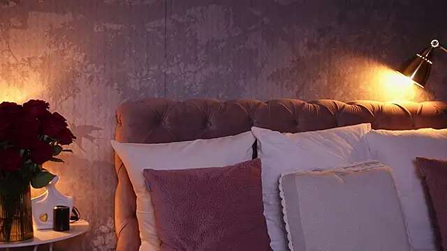 Snapshot of AngelaFay chatting on 01-27-25, 12:22 AngelaFay online show from 01-27-25, 12:22