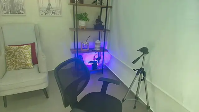 Sassy--Girl online show from 04-08-26, 07:04