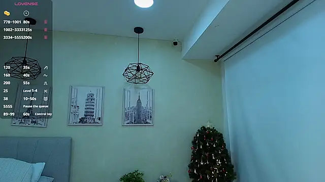 Snapshot of Sassy--Girl chatting on 11-24-25, 09:48 Sassy--Girl online show from 11-24-25, 09:48