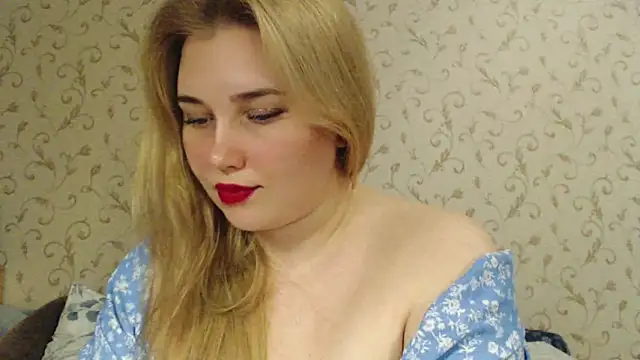 Snapshot of mmmPinUpGirl chatting on 03-02-25, 10:56 mmmPinUpGirl online show from 03-02-25, 10:56