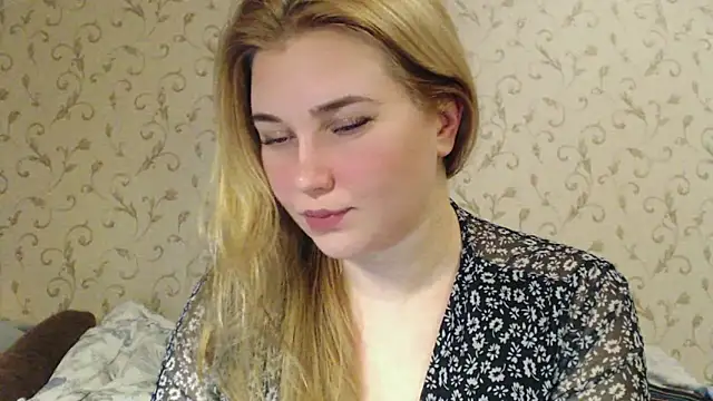 Snapshot of mmmPinUpGirl chatting on 03-01-25, 08:32 mmmPinUpGirl online show from 03-01-25, 08:32