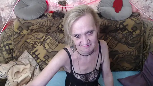 Snapshot of MissBekker chatting on 01-02-25, 07:01 MissBekker online show from 01-02-25, 07:01