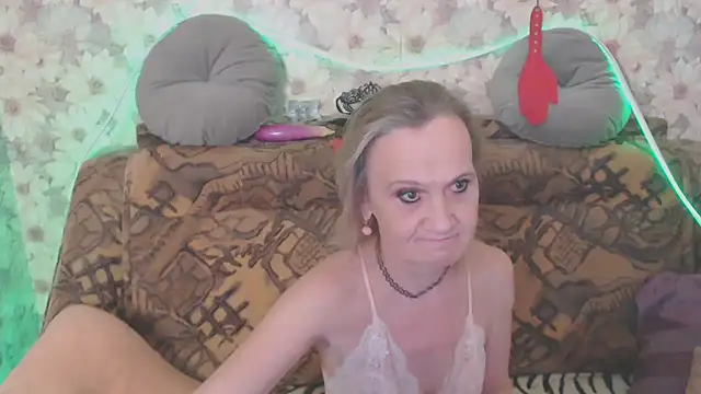 MissBekker online show from 01-13-26, 10:08