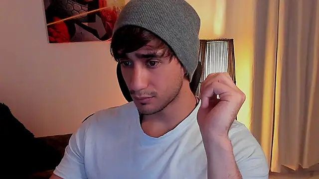 Snapshot of AlexRivera6 chatting on 05-15-26, 04:38 AlexRivera6 online show from 05-15-26, 04:38