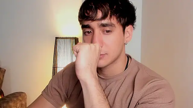 AlexRivera6 online show from 12-04-25, 11:48