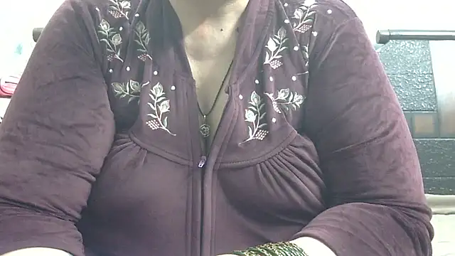 Kavya XX online show from 11-13-25, 04:11