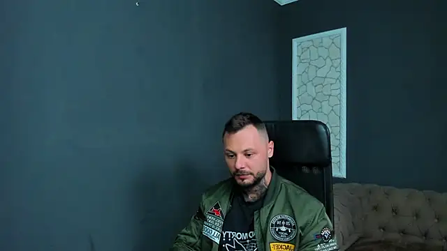 Snapshot of BrianHunts chatting on 05-23-26, 04:22 BrianHunts online show from 05-23-26, 04:22