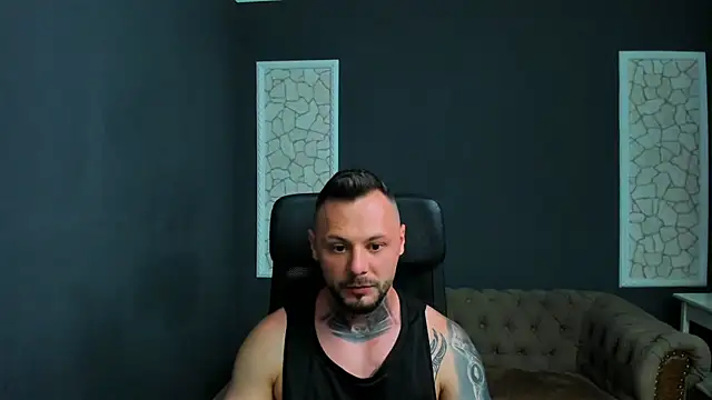 Snapshot of BrianHunts chatting on 05-09-26, 04:05 BrianHunts online show from 05-09-26, 04:05