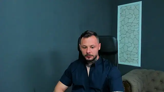 Snapshot of BrianHunts chatting on 06-18-26, 04:44 BrianHunts online show from 06-18-26, 04:44