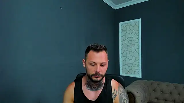 Snapshot of BrianHunts chatting on 07-19-26, 04:54 BrianHunts online show from 07-19-26, 04:54
