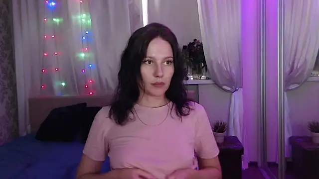 Snapshot of Zlata888 chatting on 06-21-26, 02:34 Zlata888 online show from 06-21-26, 02:34