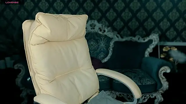 Daphne Moss online show from 02-28-26, 02:17