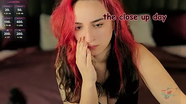 Daphne Moss online show from 04-18-26, 01:02