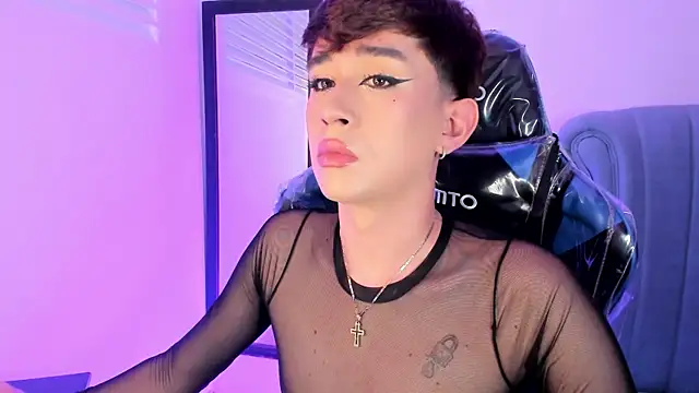 Chris boy  online show from 03-15-26, 01:51