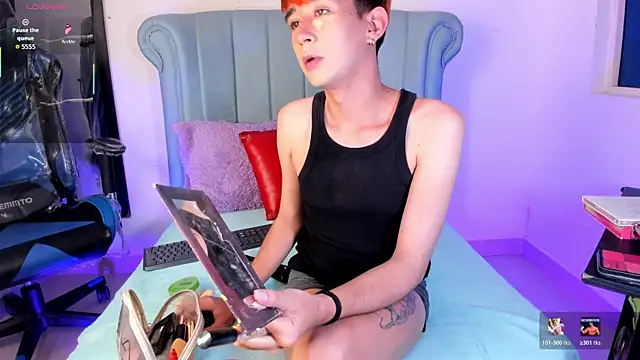 Chris boy  online show from 06-09-26, 07:20