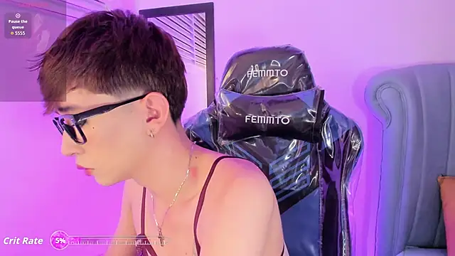 Chris boy  online show from 03-14-26, 07:47