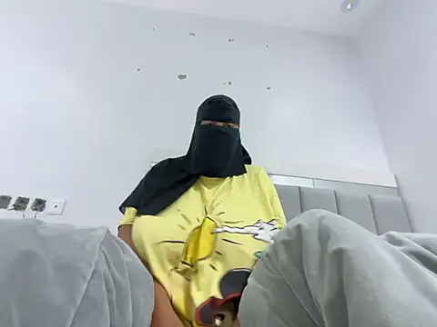 Snapshot of Submissive_Arab chatting on 01-11-25, 10:51 Submissive Arab online show from 01-11-25, 10:51